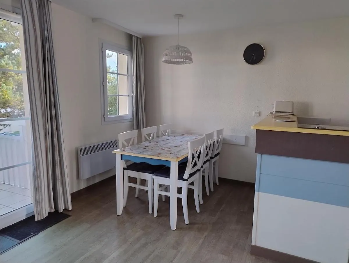 A11 - Appartement Vue Mer Avec Piscine Fouesnant